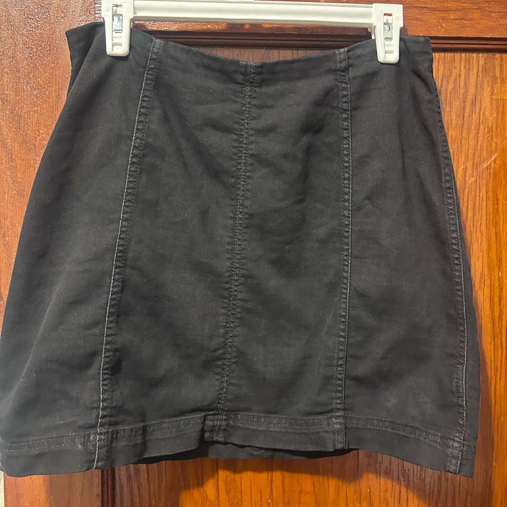 FREE PEOPLE VGC washed black denim mini